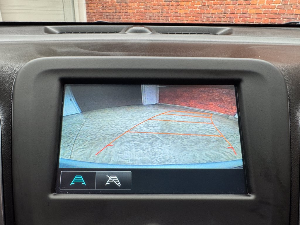 Used 2018 Chevrolet Equinox LS FWD image 21