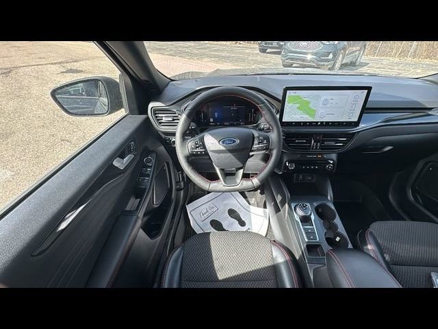 Certified 2024 Ford Escape ST-Line w/ Tech Pack #1 AWD/4WD image 13