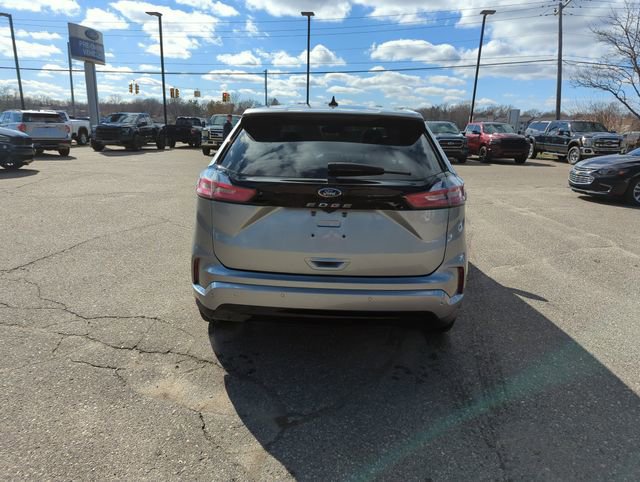 Certified 2023 Ford Edge ST-Line image 5
