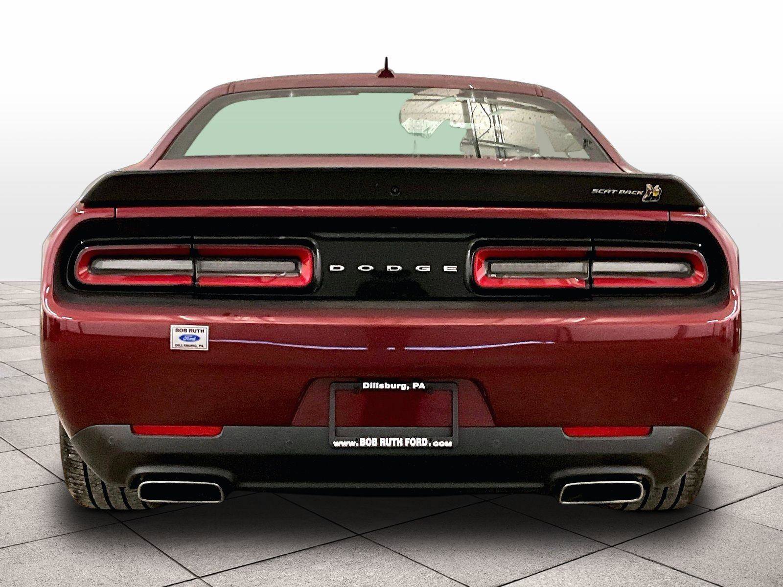 Used 2022 Dodge Challenger R/T Scat Pack RWD image 4