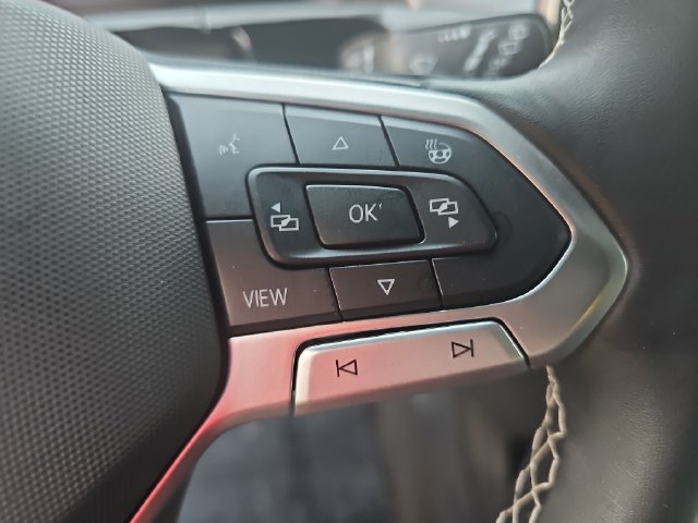 Used 2026 Volkswagen Atlas Cross Sport SE FWD image 17