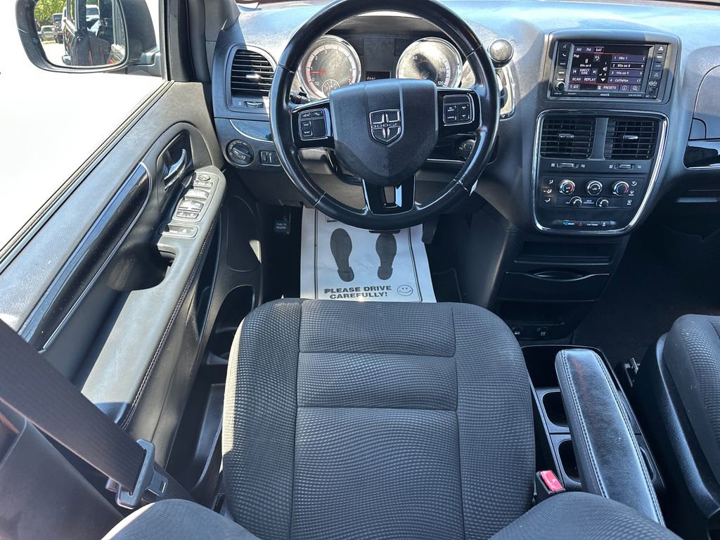 Used 2020 Dodge Grand Caravan SE FWD image 21