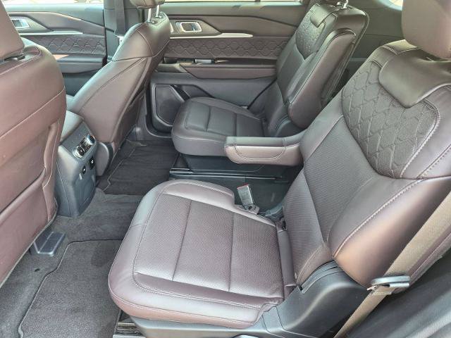 Certified 2025 Ford Explorer Platinum w/ LUX Leather Package AWD/4WD image 27