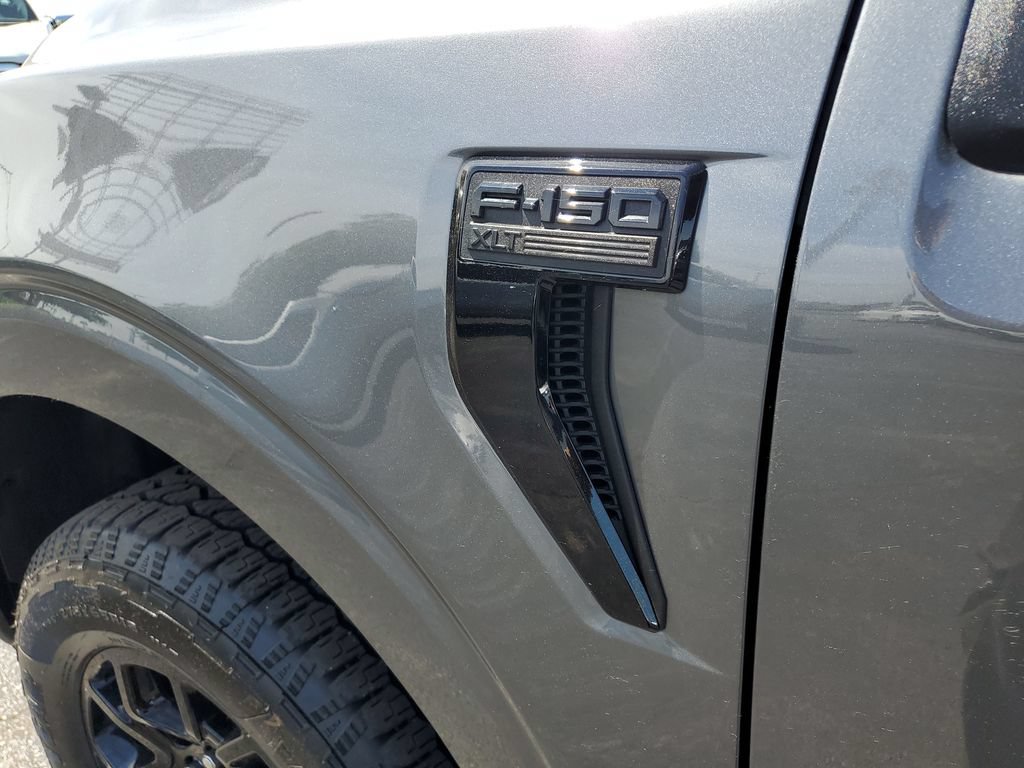 Certified 2025 Ford F150 XLT w/ Equipment Group 302A MID AWD/4WD image 11