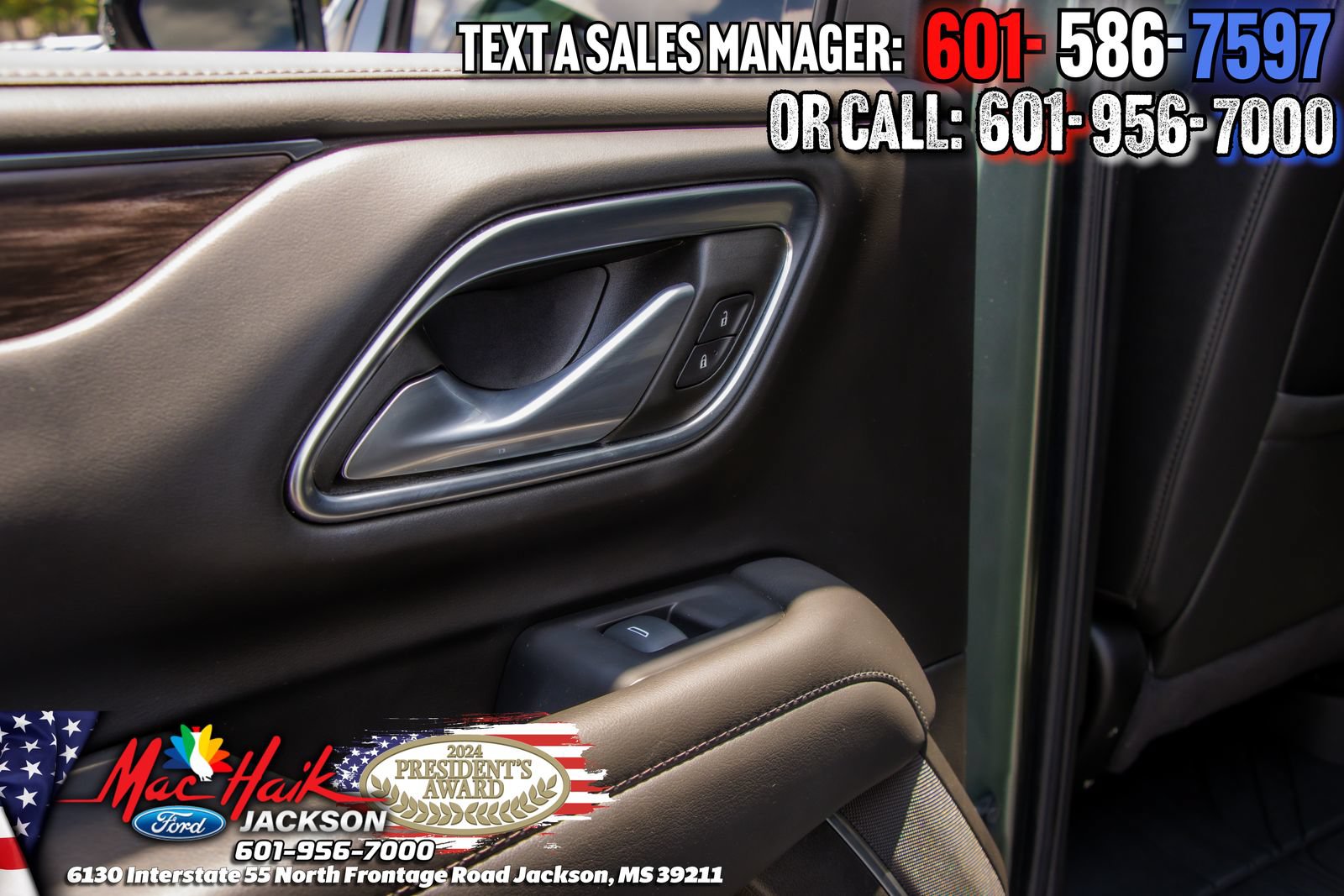 Used 2024 Chevrolet Suburban Z71 w/ Luxury Package AWD/4WD image 14