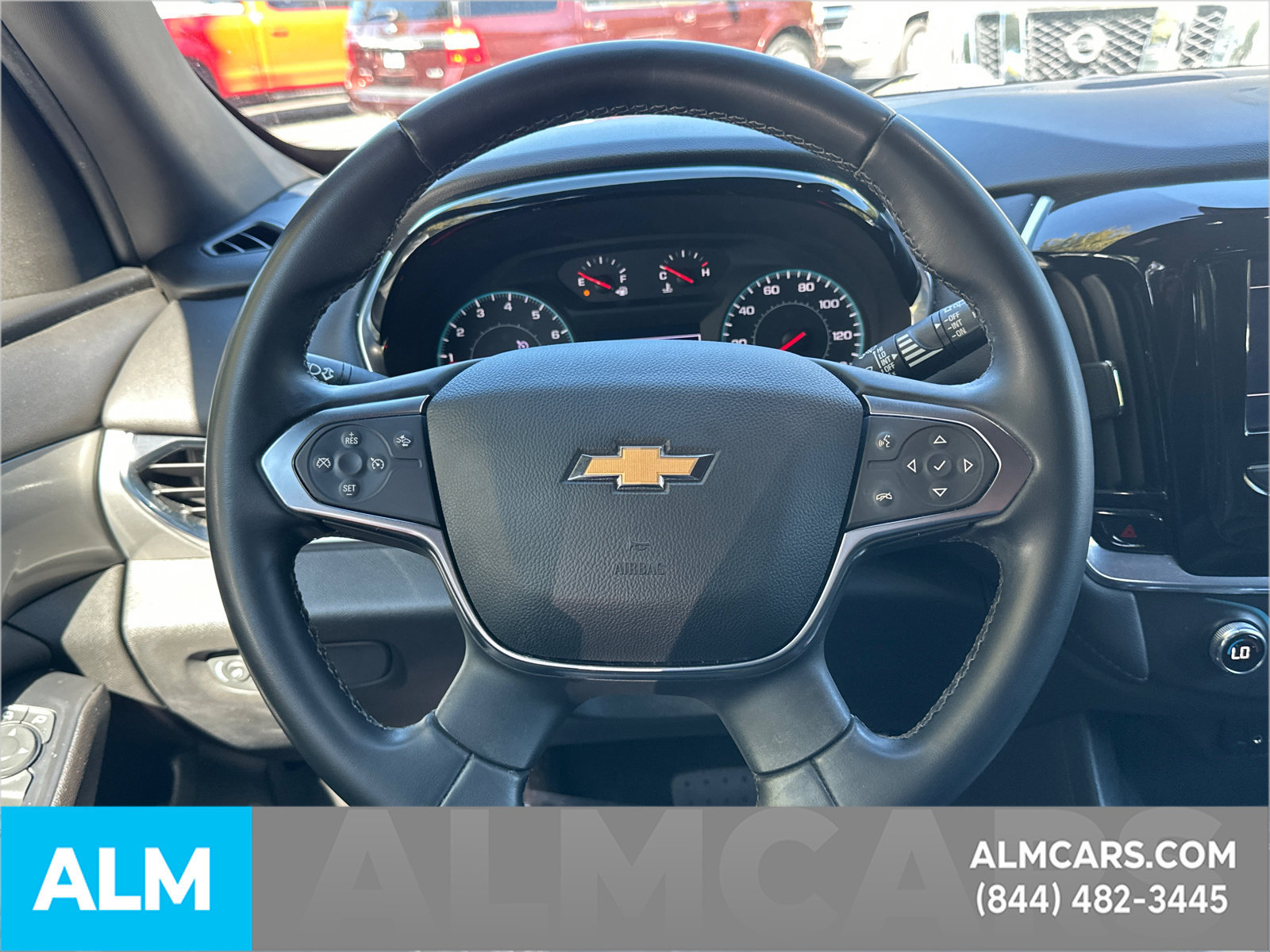Used 2023 Chevrolet Traverse LT FWD image 27