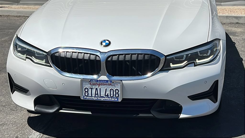 Used 2020 BMW 330i Sedan w/ Premium Package RWD image 3