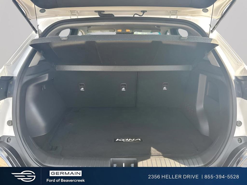 Used 2023 Hyundai Kona SEL w/ Cargo Package image 9
