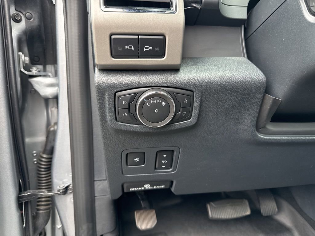 Certified 2022 Ford F350 Lariat w/ Lariat Ultimate Package image 21