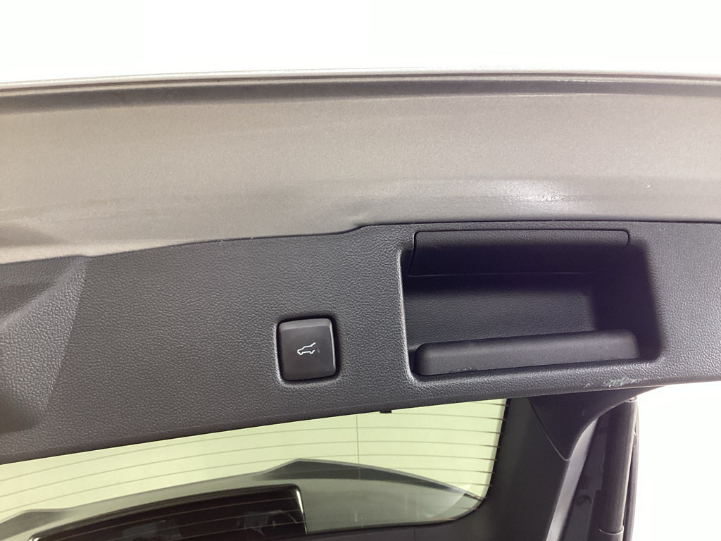 Certified 2023 Ford Escape ST-Line AWD/4WD image 13