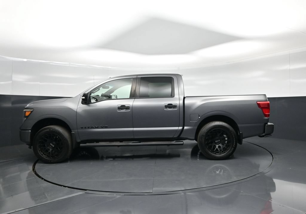 Used 2019 Nissan Titan SV w/ SV Convenience Package RWD image 30