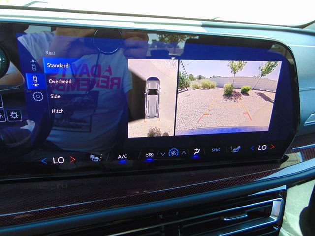 Used 2024 Chevrolet Traverse Z71 w/ Enhanced Driving Package AWD/4WD image 14