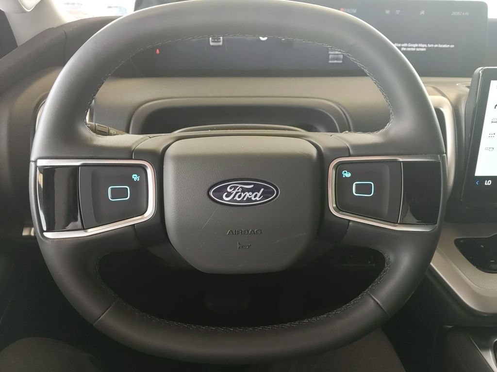 Certified 2025 Ford Expedition Active AWD/4WD image 17