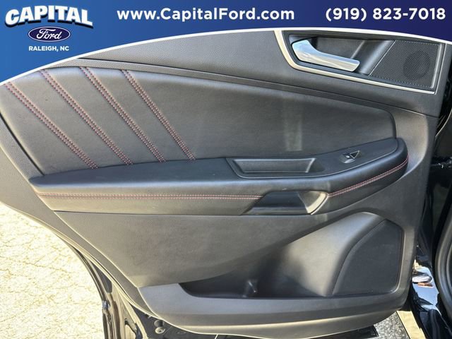 Certified 2022 Ford Edge ST-Line w/ Class II Trailer Tow Package image 18