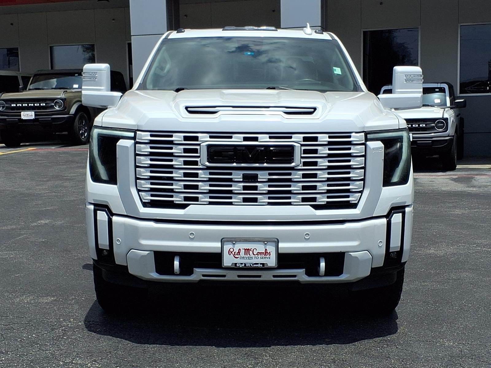 Used 2025 GMC Sierra 2500 Denali w/ Denali Reserve Package AWD/4WD video 2