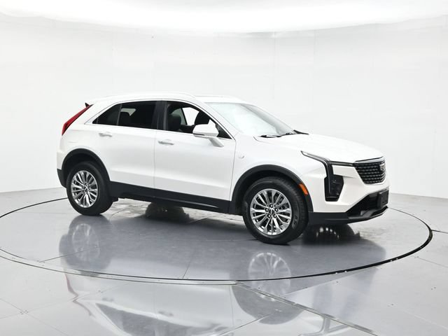 Used 2024 Cadillac XT4 Premium Luxury AWD/4WD image 3