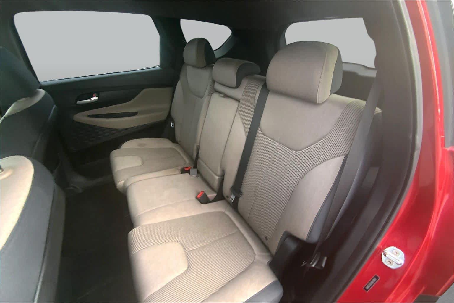 Used 2019 Hyundai Santa Fe SEL FWD image 19