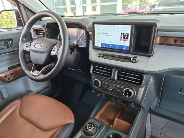 Certified 2024 Ford Maverick Lariat FWD image 35