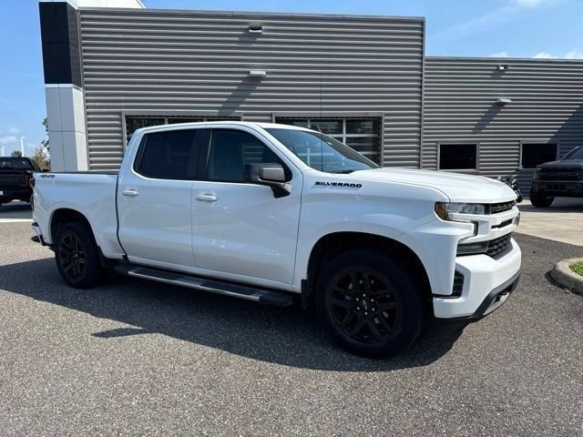 Used 2021 Chevrolet Silverado 1500 RST w/ LPO, Blackout Package AWD/4WD image 2