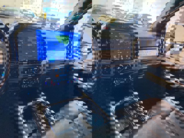 Certified 2022 Ford F250 Lariat w/ Lariat Ultimate Package image 12