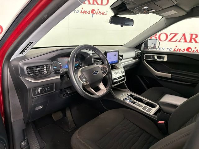 Certified 2020 Ford Explorer XLT w/ Class III Trailer Tow Package RWD image 12