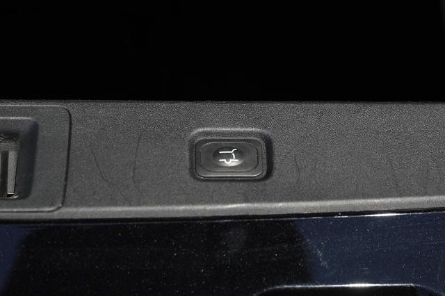 Certified 2025 Ford Expedition Active AWD/4WD image 12
