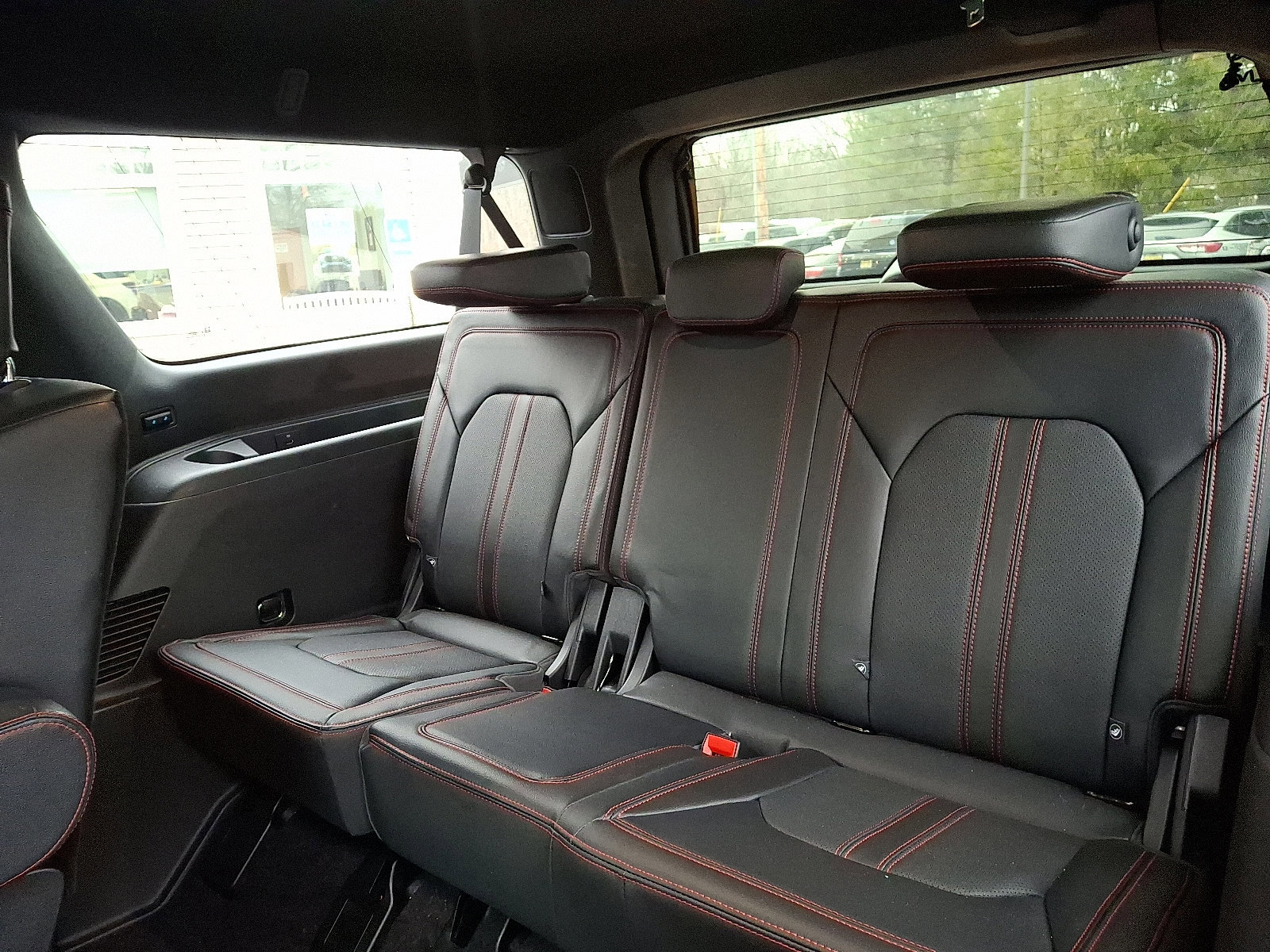 Certified 2022 Ford Expedition Max Limited image 12