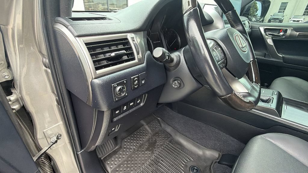 Used 2023 Lexus GX 460 Premium AWD/4WD image 14