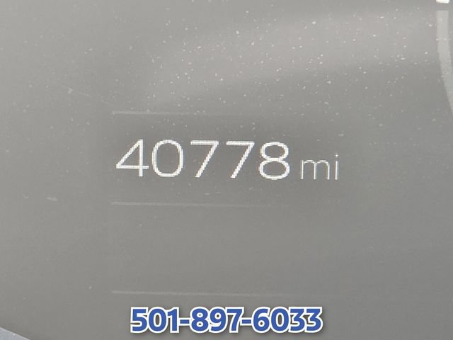 Used 2025 Toyota Prius XLE FWD image 23