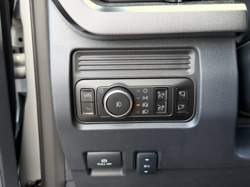Certified 2026 Ford F250 Platinum AWD/4WD image 26