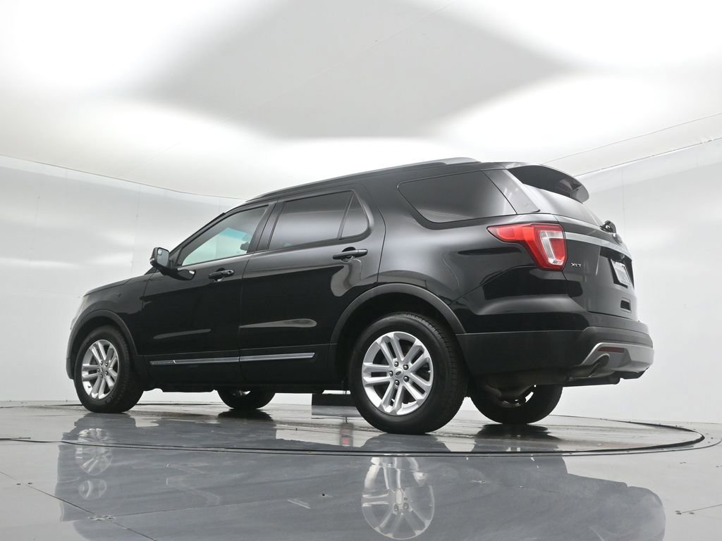 Certified 2017 Ford Explorer XLT image 20
