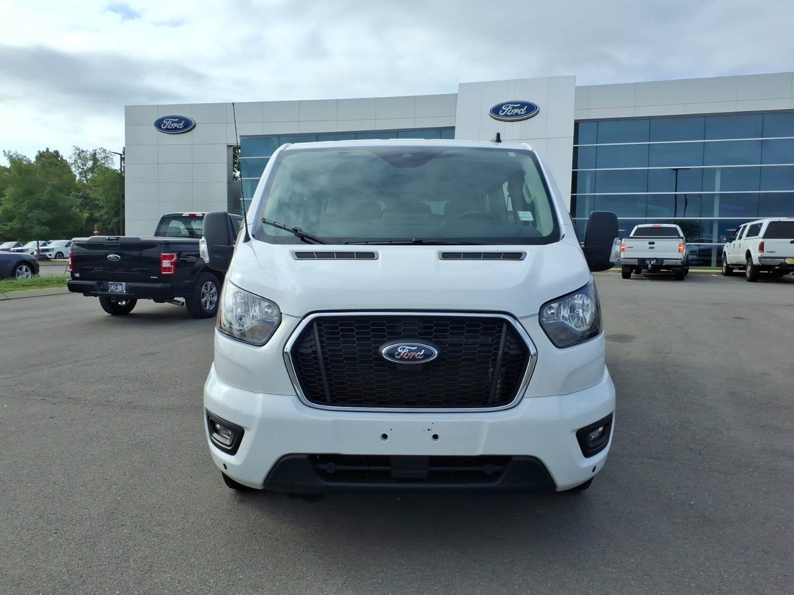 Certified 2024 Ford Transit 350 XLT RWD image 8