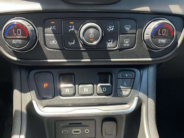 Used 2021 GMC Terrain SLT image 36