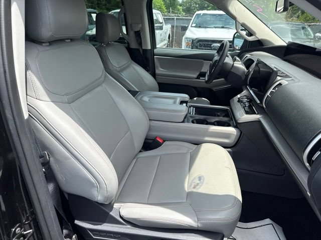 Certified 2025 Ford Expedition Active AWD/4WD image 11