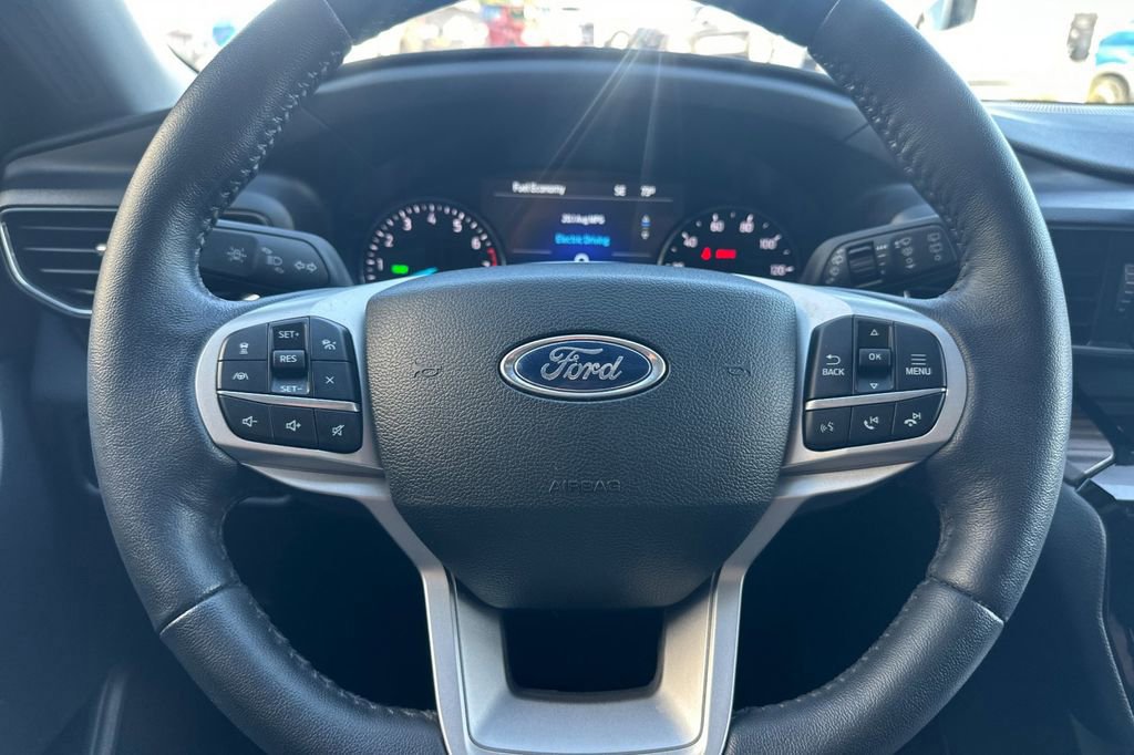 Certified 2023 Ford Explorer Limited w/ Hybrid Equipment Group 310A image 28