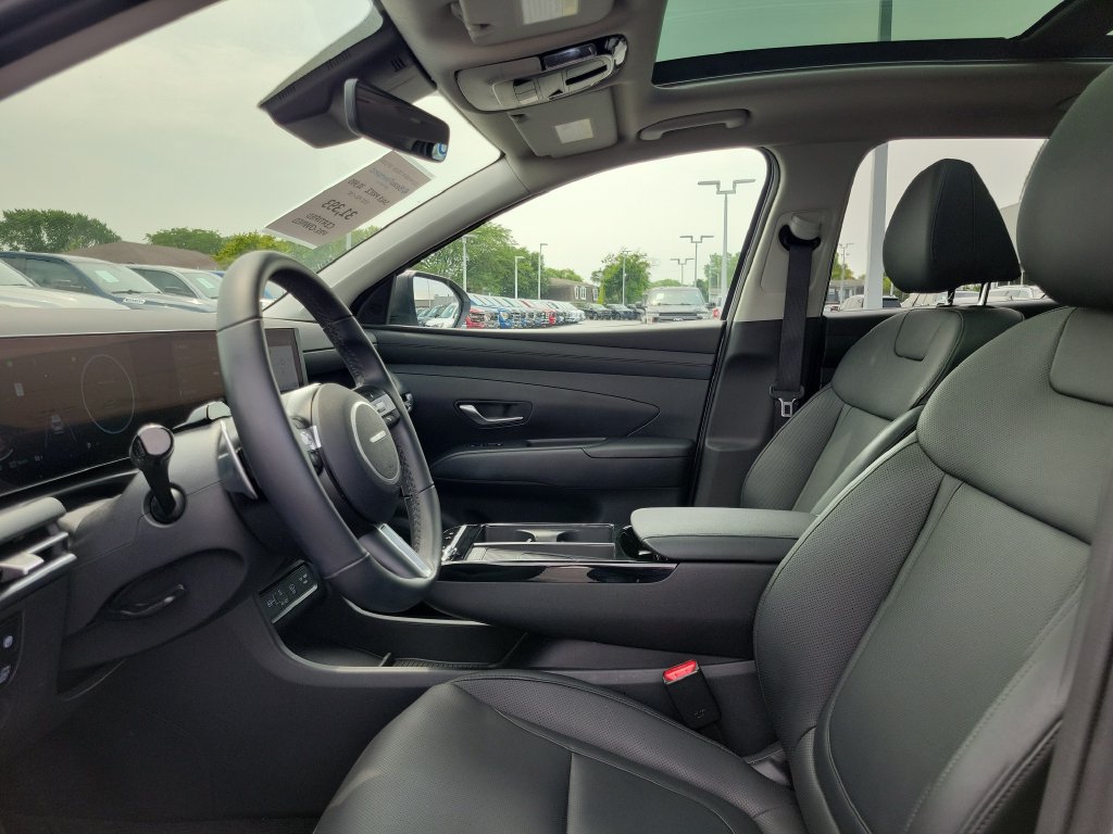 Used 2025 Hyundai Tucson SEL AWD/4WD image 18