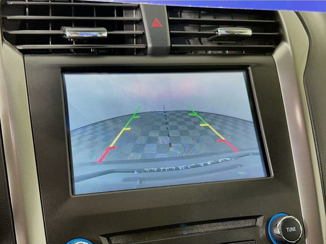 Certified 2017 Ford Fusion SE w/ Equipment Group 202A image 20