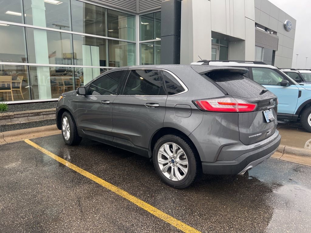 Certified 2022 Ford Edge Titanium AWD/4WD image 3