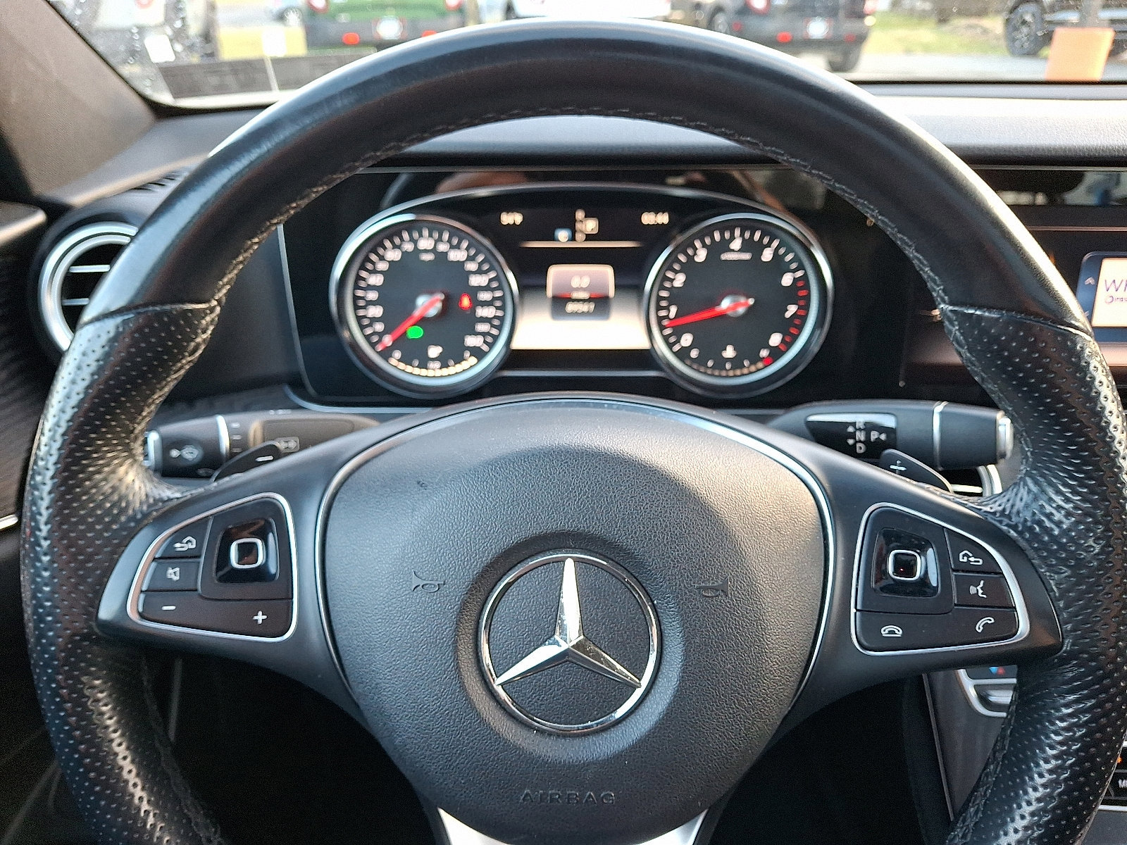 Used 2018 Mercedes-Benz E 300 4MATIC image 23