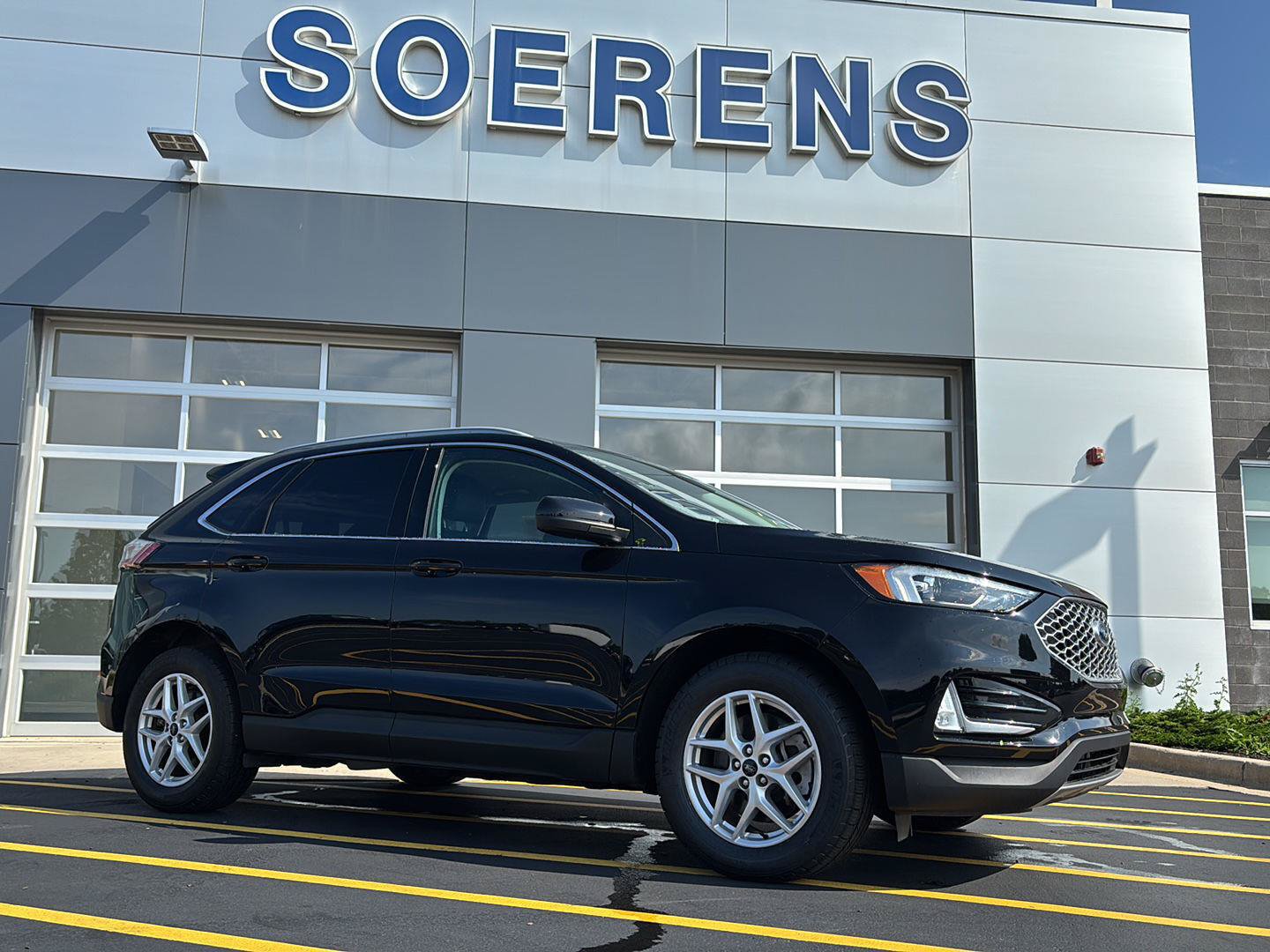 Certified 2023 Ford Edge SEL w/ Convenience Package