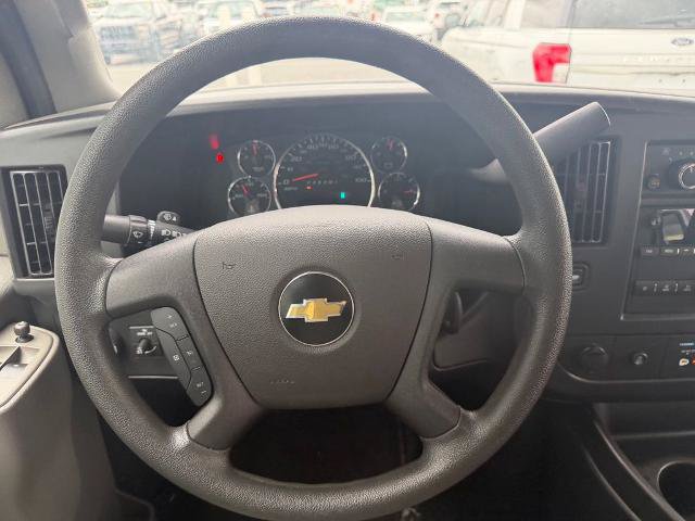 Used 2025 Chevrolet Express 3500 LT w/ LT Preferred Equipment Group RWD image 13