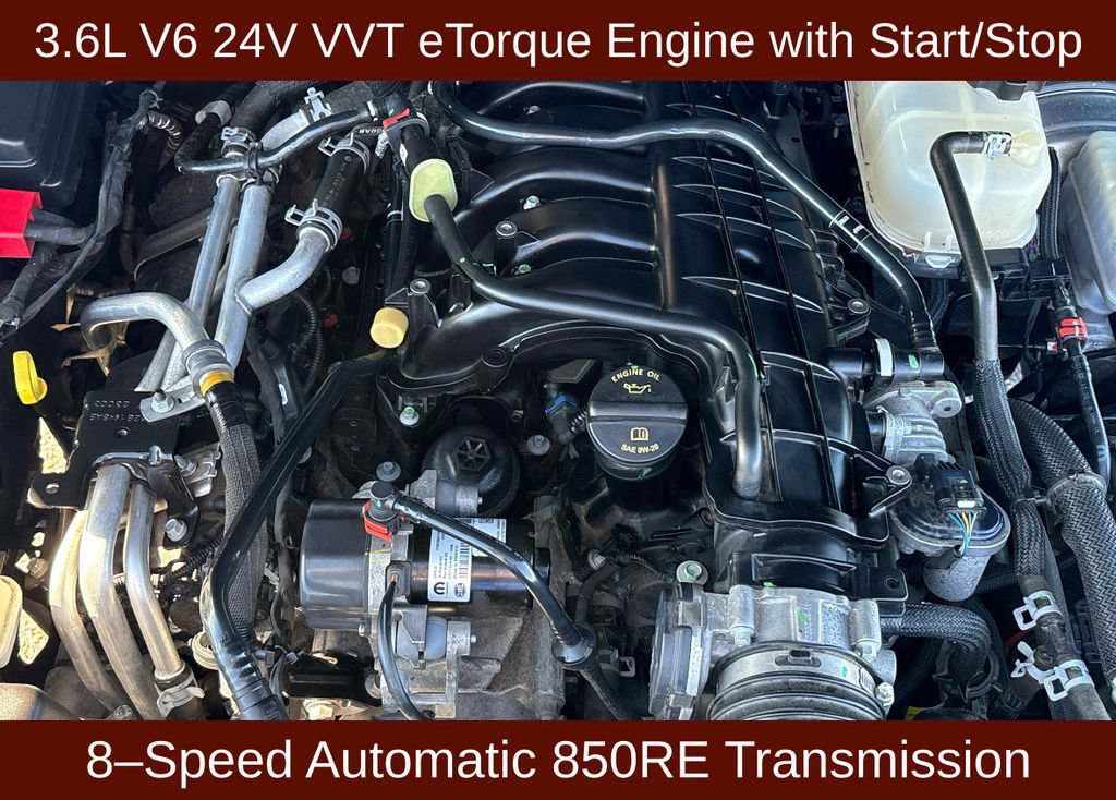 Used 2022 Jeep Wrangler Unlimited Sahara w/ Cold Weather Group AWD/4WD image 3