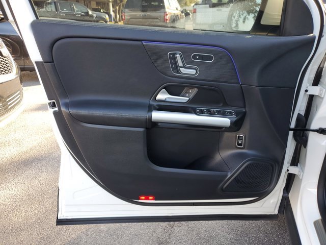 Used 2023 Mercedes-Benz GLA 250 4MATIC image 17