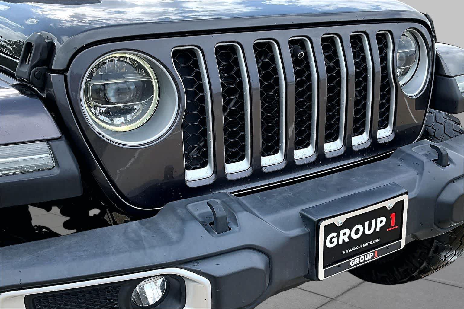 Used 2021 Jeep Gladiator Overland AWD/4WD image 30