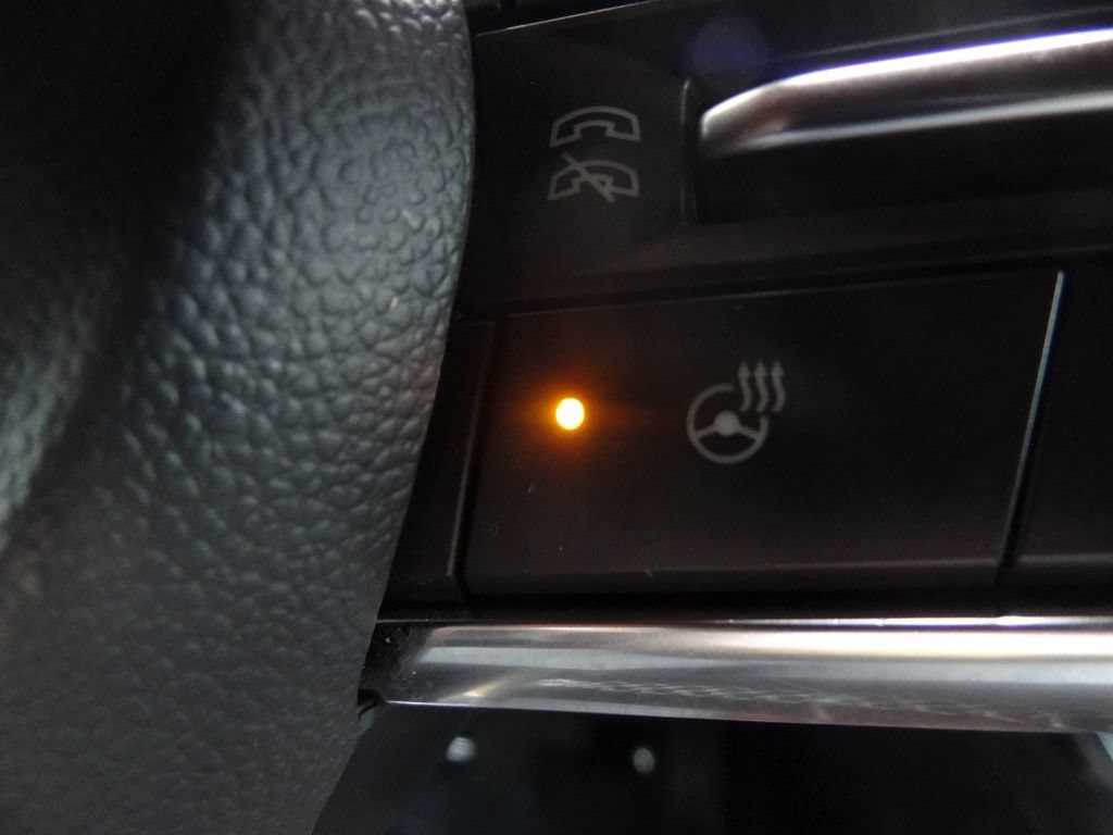 Used 2025 Chevrolet Traverse LT w/ Midnight/Sport Edition AWD/4WD image 21