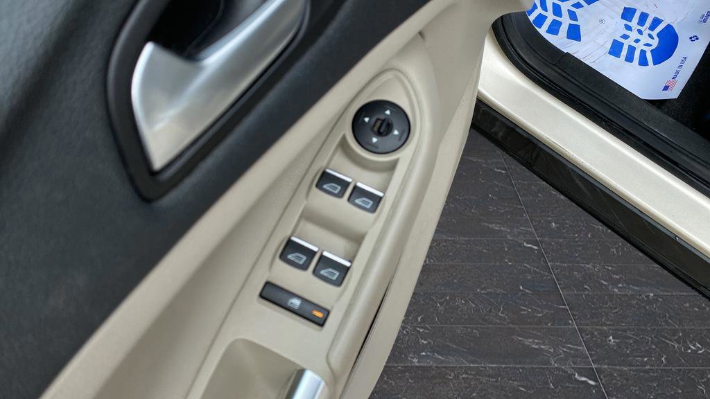 Certified 2017 Ford Escape Titanium image 37