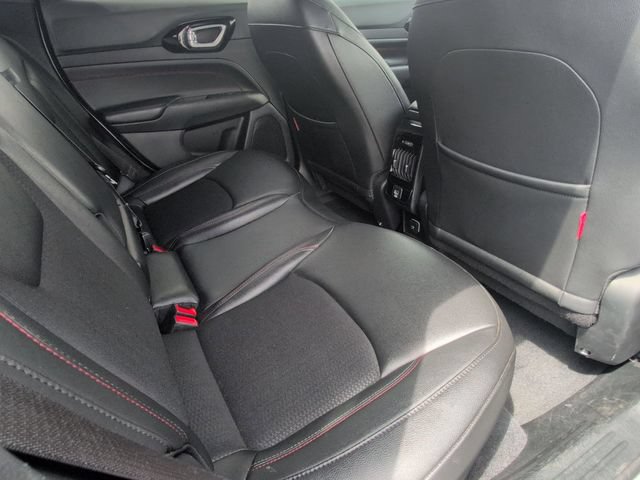 Used 2025 Jeep Compass Trailhawk AWD/4WD image 17