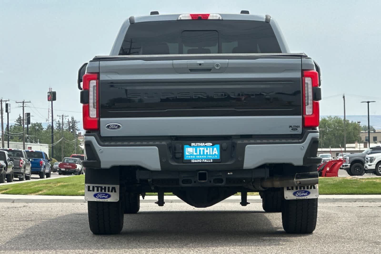 Certified 2025 Ford F350 Platinum AWD/4WD image 7