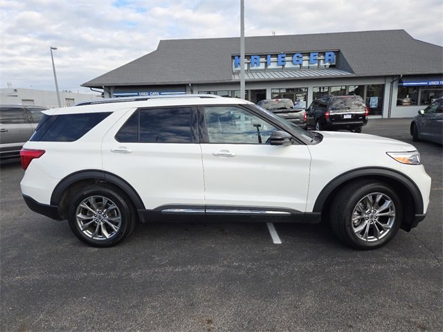 Certified 2022 Ford Explorer Limited w/ Equipment Group 301A image 6