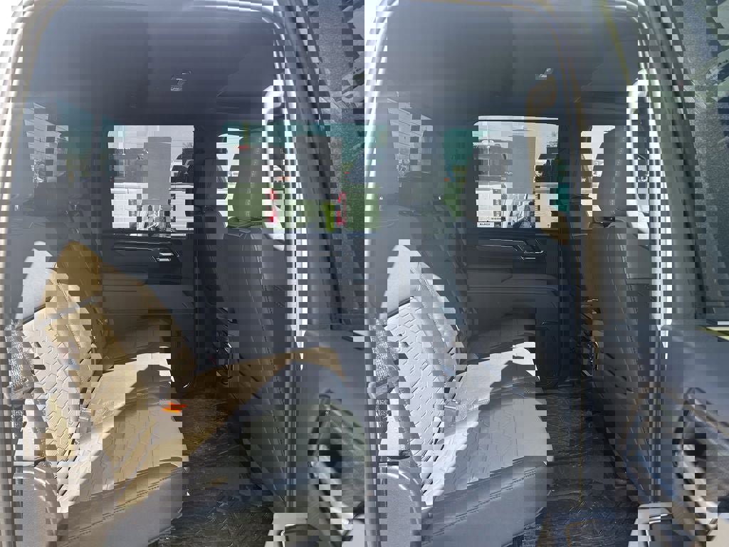 Used 2026 Chevrolet Silverado 2500 ZR2 AWD/4WD image 19